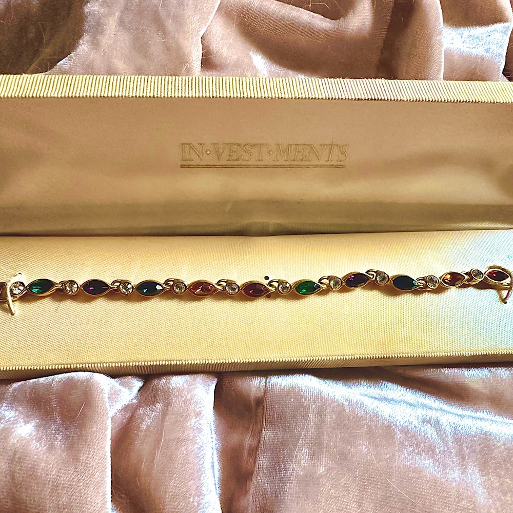 Vintage 90s Dillards MOD jewelry bracelet. Gold plated w/ semi precious stones.